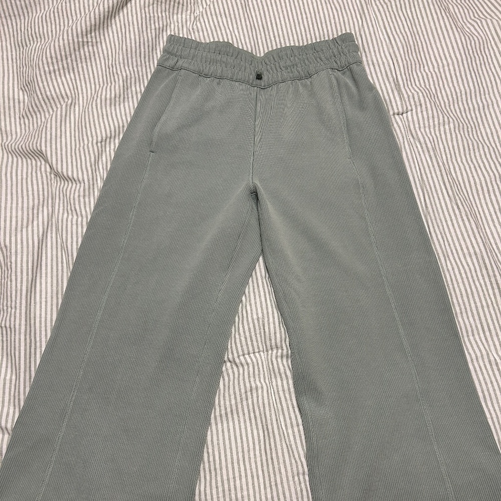 lululemon softstreme ribbed pants